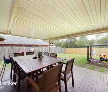 CUL-DE-SAC LOCATION/EASY WALK TO STATION - Photo 3