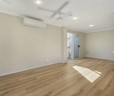 Spacious & Stylish Townhouse in Prime Inner-City Location - Photo 1