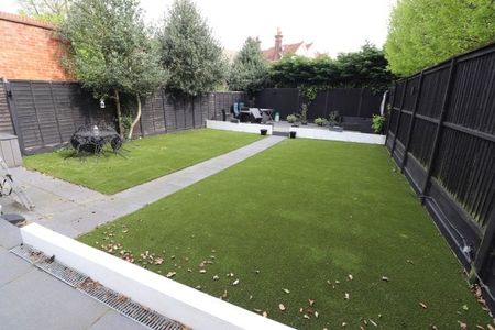 Ingrave Road - Shenfield Common, Property for rent - Photo 5