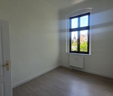 zentrumsnahe 3- Raumwohnung mit Balkon und Fahrstuhl in der Südstadt ! - Photo 1
