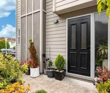 Perfect low-maintenance rental in a prime, convenient location - Photo 3