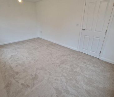 3 bedroom detached house to rent - Photo 4