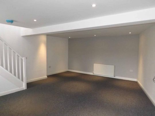 3 bedroom terraced house to rent - Photo 1