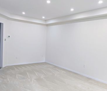 For Lease - 2315 Westoak Trail Unit# 6, Oakville, Ontario - Photo 3