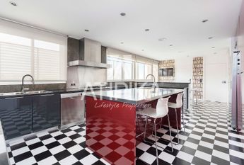 Impresionante ático en alquiler con parking en Pedralbes, Barcelona