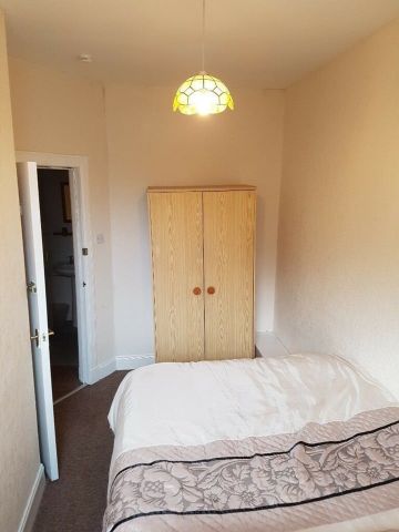 3 Bed Flat, Willowbrae Road, EH8 - Photo 3