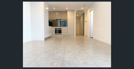 Modern apartment in centre of Epping - Photo 4