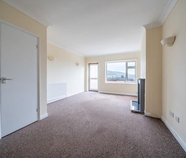 3 bedroom end of terrace house to rent - Photo 1