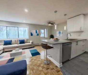 Aurora Towers - 90 Temperance St | 90 Temperance St, Aurora - Photo 1