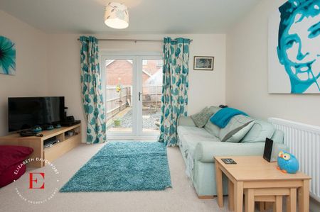 2 bedroom end of terrace house to rent - Photo 4