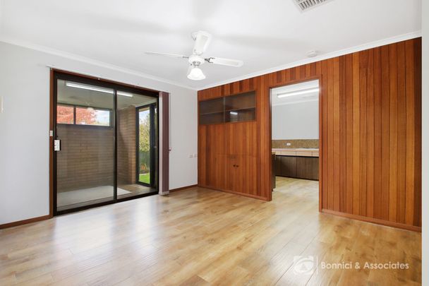 SPACIOUS & REFRESHED FOUR BEDROOM HOME IN NORTH ALBURY - Photo 1