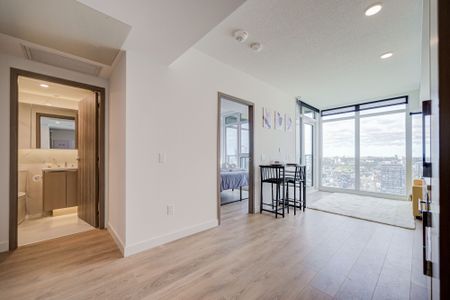 For Lease - 1 Concord Cityplace Way Unit# 5112, Toronto, Ontario - Photo 5