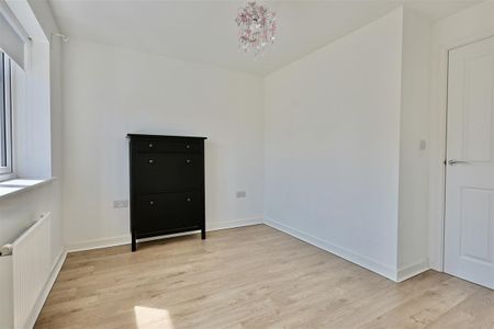 2 bedroom Terraced House to rent in Elm Road, Blaydon-On-Tyne, Tyne & Wear, NE21 - Photo 5