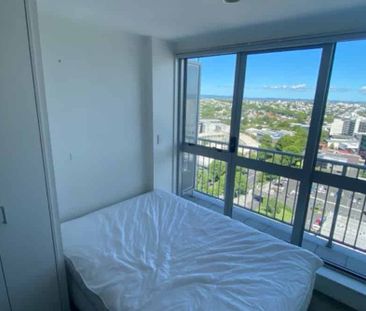 Apartment to rent at 72 Nelson Street, City Centre, Auckland City, ... - Photo 3