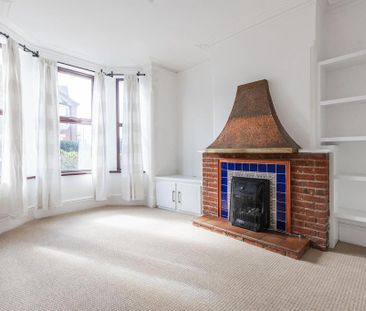 3 bedroom terraced house to rent - Photo 5