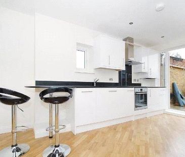 Studio to rent - Photo 3