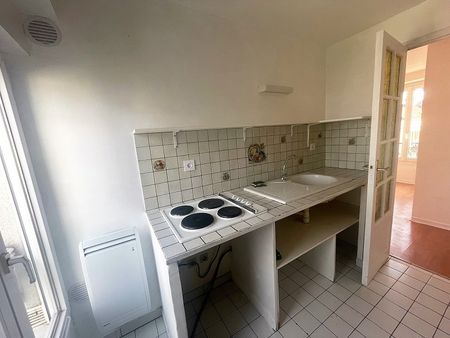 Location Appartement 1 pièce 28m² - Photo 4