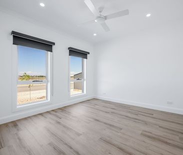 Brand New Three Bedroom Stylish Home - Photo 4