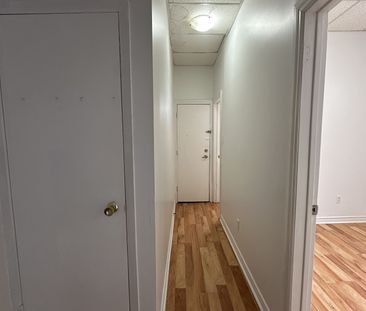 For Lease - 1504 Queen Street Unit# 2B, Toronto, Ontario - Photo 3
