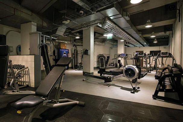 Studio to rent - Photo 1