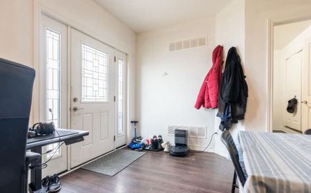 For Lease - 180 Blake Street, Barrie, Ontario - Photo 3