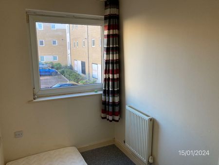 2 Bed Flat, Tean House, RG2 - Photo 2