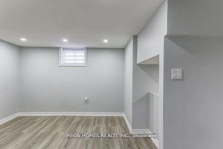 20 Bluefin Crescent #Bsmt - Photo 2