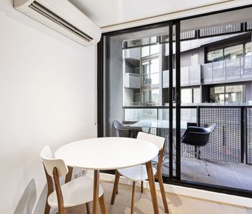 Fully Furnished One Bedroom Apartment - Photo 1