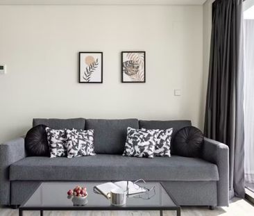 Avenida Dom Carlos I, Lisbon, Lisbon 1200-808 - Photo 3