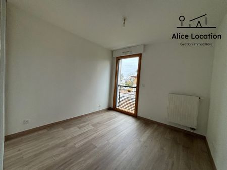 Location Appartement 4 pièces 85m² THONON LES BAINS 74200 - Photo 3