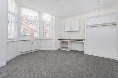 1 bedroom ground floor flat to rent - Photo 5