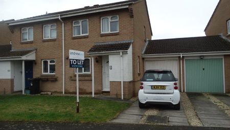 3 bedroom semi-detached house to rent - Photo 3