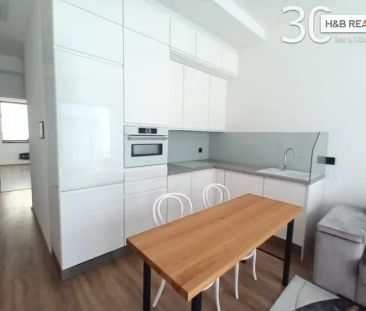Pronájem bytu 2+kk v centru Zlína - Photo 1