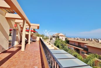 Luxury 2 bedrooms Penthouse Duplex for rent in Nueva Andalucia