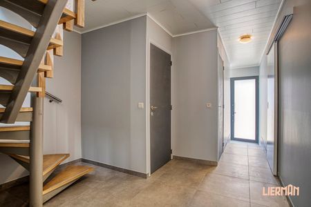 Instapklare woning met 2 SLKS, garage én grote zonnige tuin! - Foto 5
