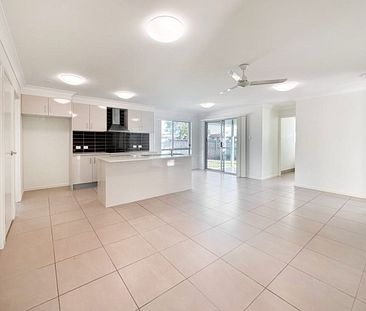 2/2 Michigan Way, Andergrove - Photo 1