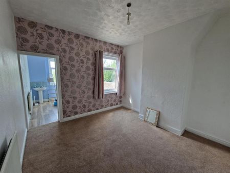 2 bedroom terraced house to rent - Photo 2