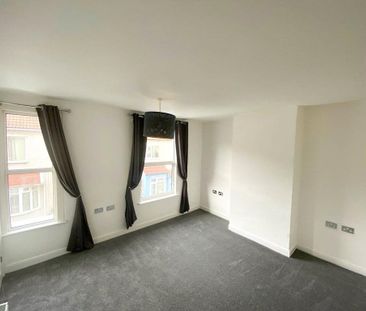 4 bedroom terraced house to rent - Photo 2