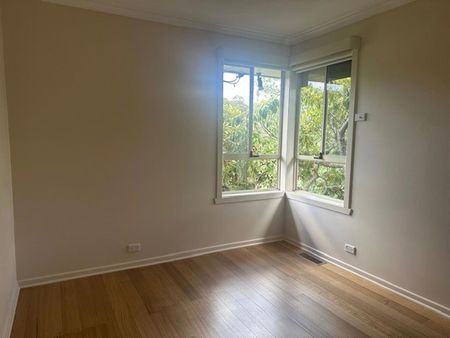 Beautiful Home with Valley Views - Photo 5