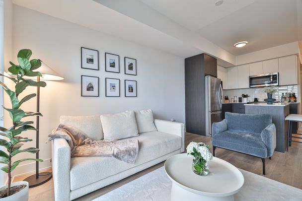 For Lease - 202 Burnhamthorpe Road Unit# 1904W, Mississauga, Ontario - Photo 1