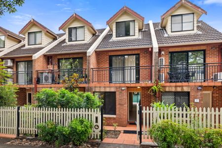 8/15 Brickfield Street, North Parramatta NSW 2151 - Townhouse For Rent | Domain - Photo 4