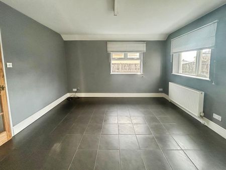 2 bedroom bungalow to rent - Photo 3