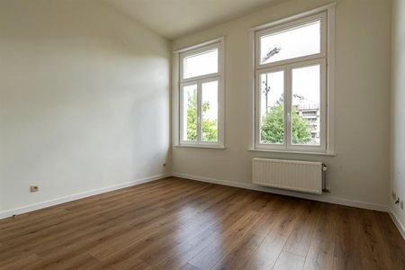 Wonen aan de voet van het station te Berchem - Photo 4