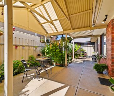 Open the Door to Coastal Comfort - Photo 5