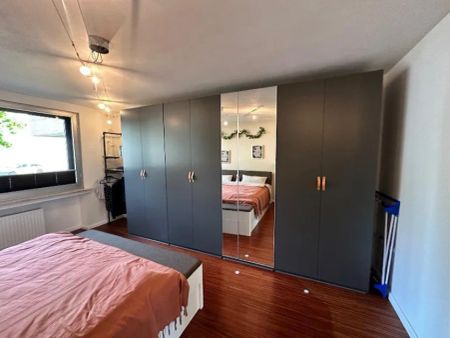 Köln-Rodenkirchen (Künstler-Viertel) | Exklusive und voll ausgestattete Wohnung mit Balkon und TG-Stellplatz | Vermietung auf Zeit (vom 01.01.2025-31.12.2025) - Foto 2