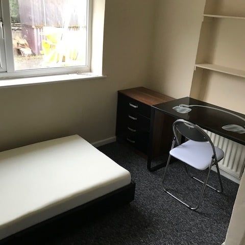 Room in a Shared House, Humber Road, CV3 - Photo 1