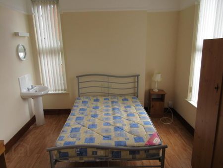 5 Bedroom House, 29 Agincourt Avenue, Queens Quarter, Belfast, BT7 1QA - Photo 5