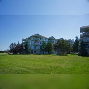 Fully Furnished 2 Bed 2 Bath Move-In Ready Utilities Incl. Fort Sask - Photo 5