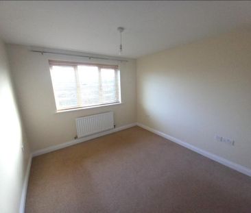 3 bedroom detached house to rent - Photo 3