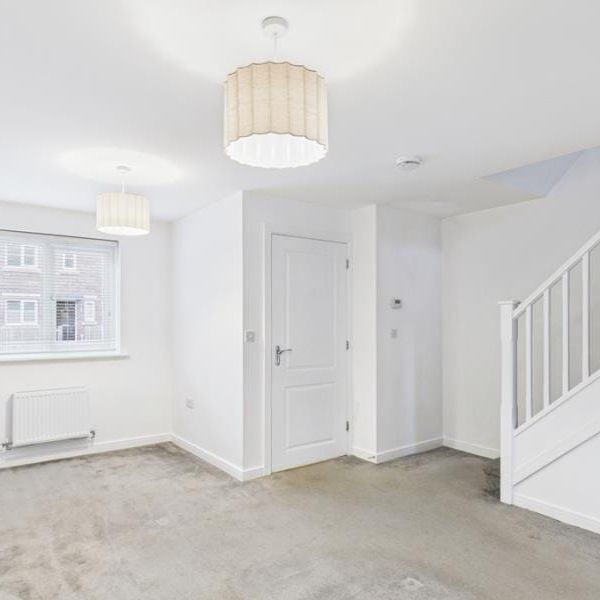 Sowthistle Drive, Hardwicke, Gloucester - Photo 1